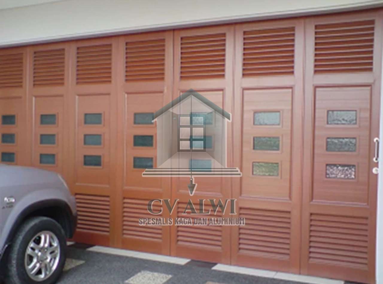 Spesialis pintu garasi aluminium motif kayu gratis survei